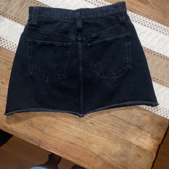 NWT Madewell Black Denim Mini size 25 - Picture 2 of 3